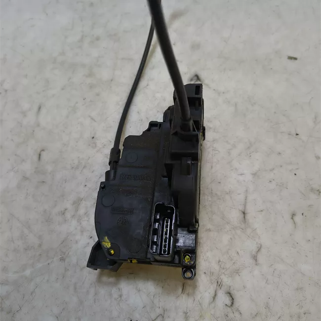 Serratura porta posteriore destra