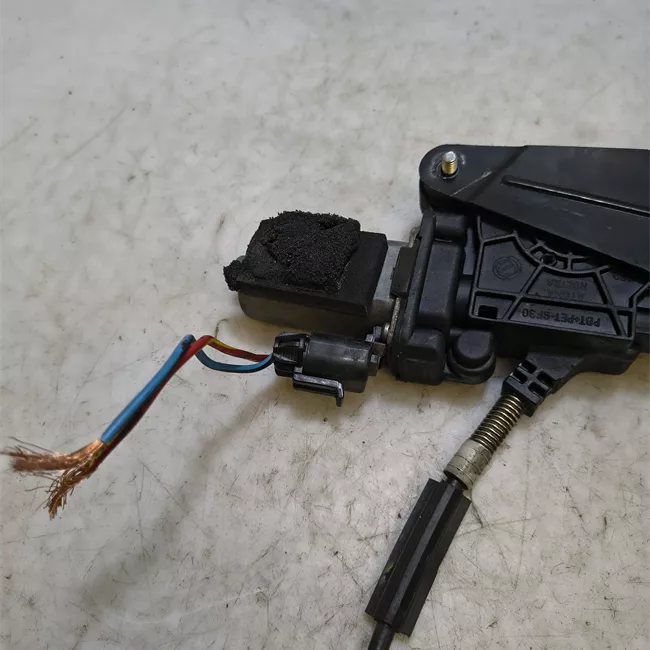 Alzacristallo elettrico porta anteriore con motorino destro