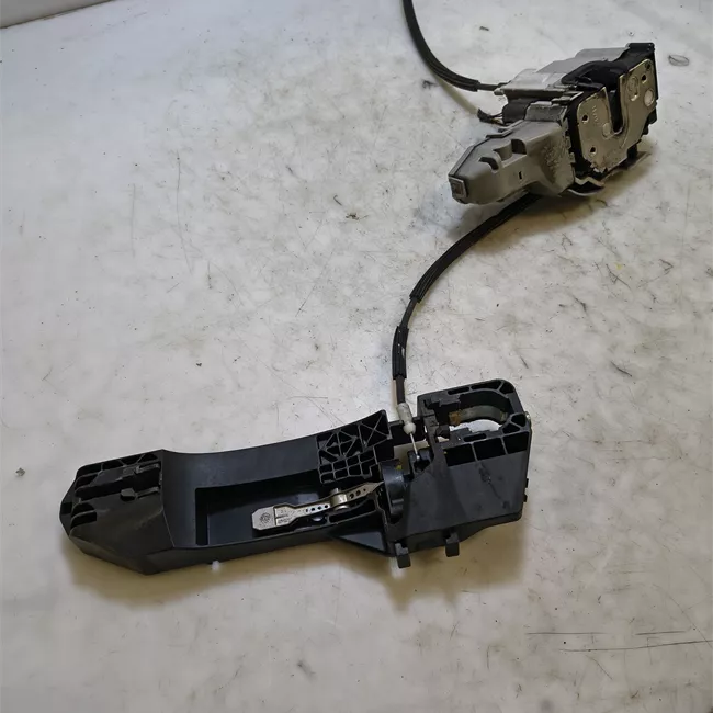 Serratura porta anteriore sinistra