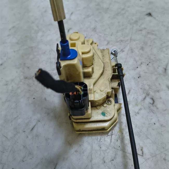 Serratura porta anteriore destra con telecomando