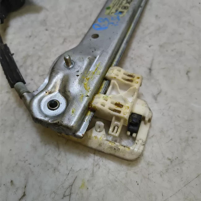 Alzacristallo porta posteriore sinistro