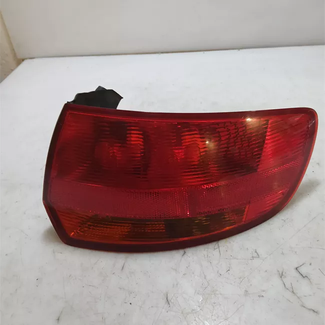 Fanale posteriore parte esterno destro