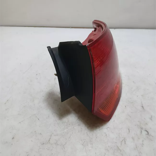 Fanale posteriore parte esterno destro