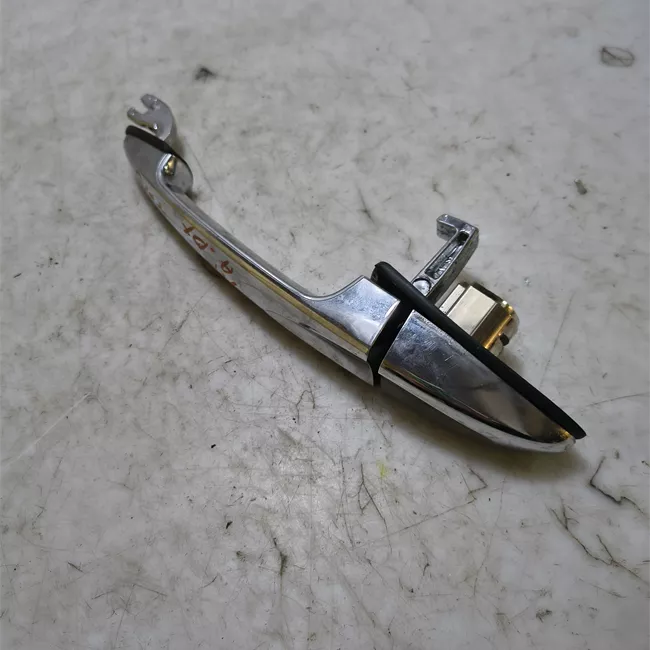 Maniglia porta anteriore destra cromo