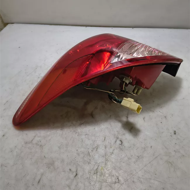 Fanale posteriore sinistro