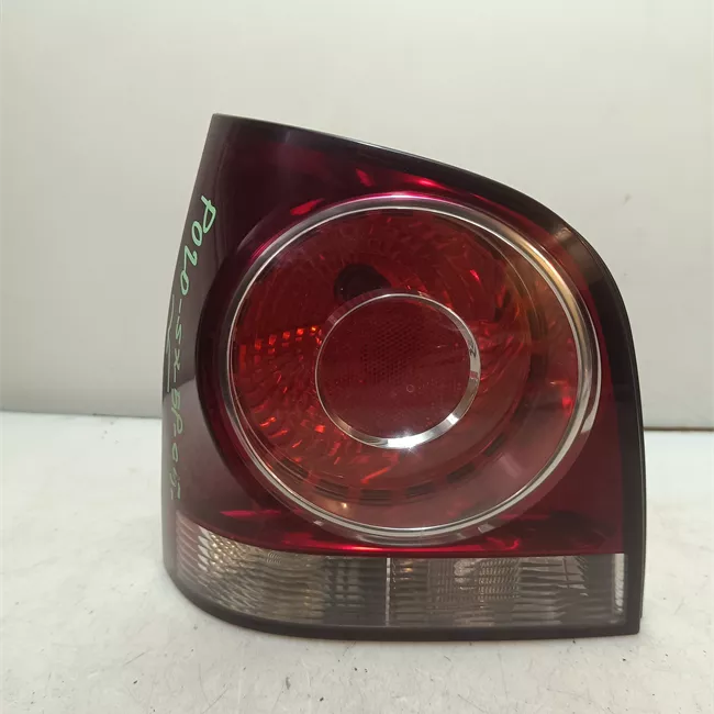 Fanale posteriore sinistro