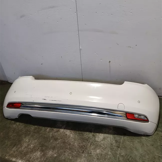 Paraurti posteriore con sensore parcheggio Primer