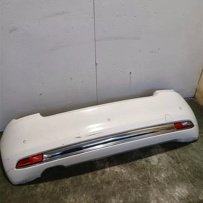 Paraurti posteriore con sensore parcheggio Primer