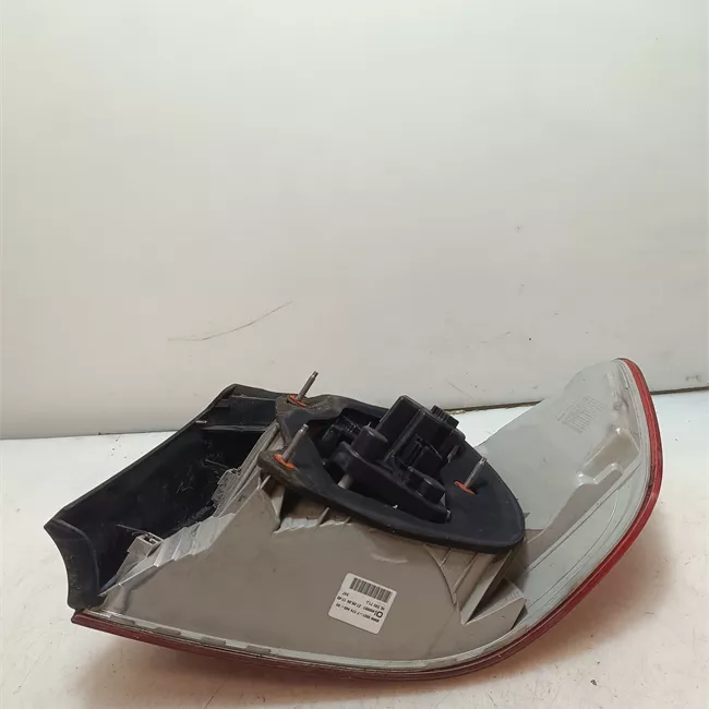 Fanale posteriore parte esterno sinistro