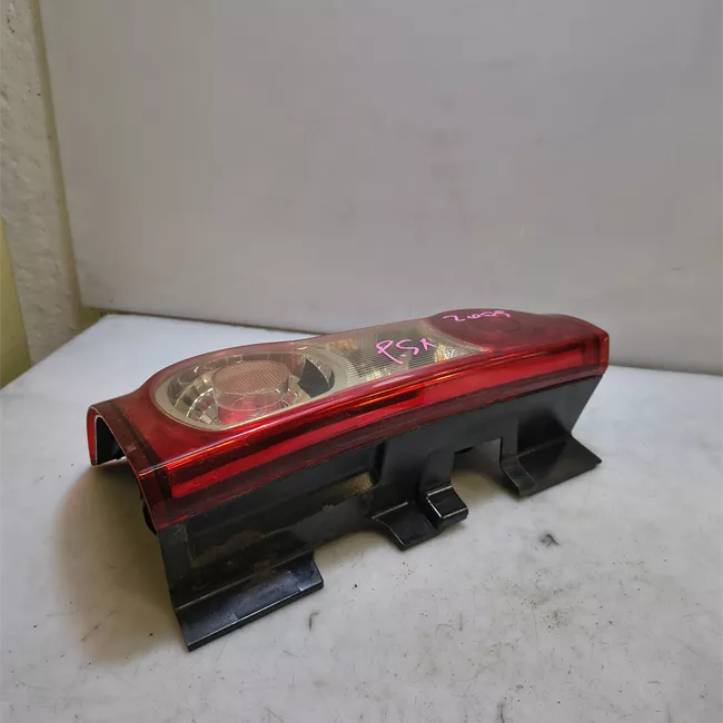 Fanale posteriore sinistro