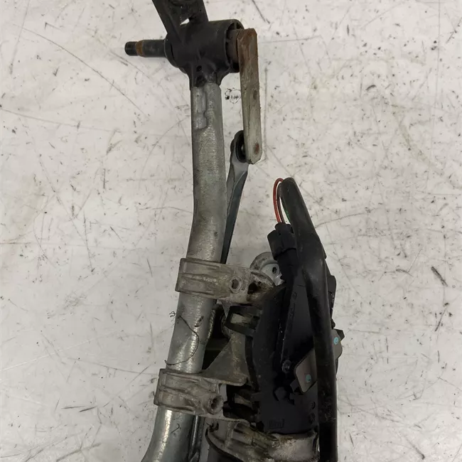 Meccanismo tergiparabrezza con motorino