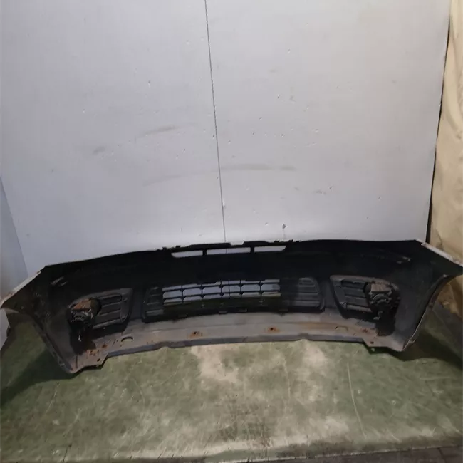 Paraurti anteriore con primer