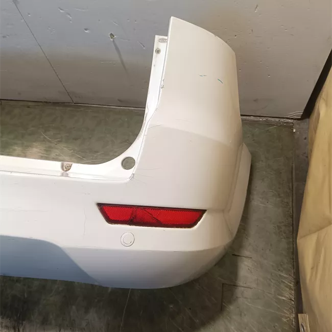 Paraurti posteriore con sensore parcheggio