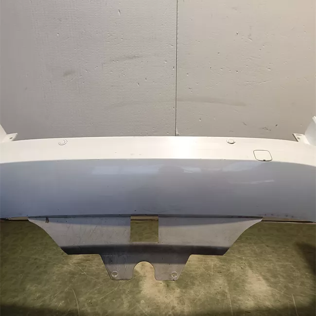 Paraurti posteriore con sensore parcheggio