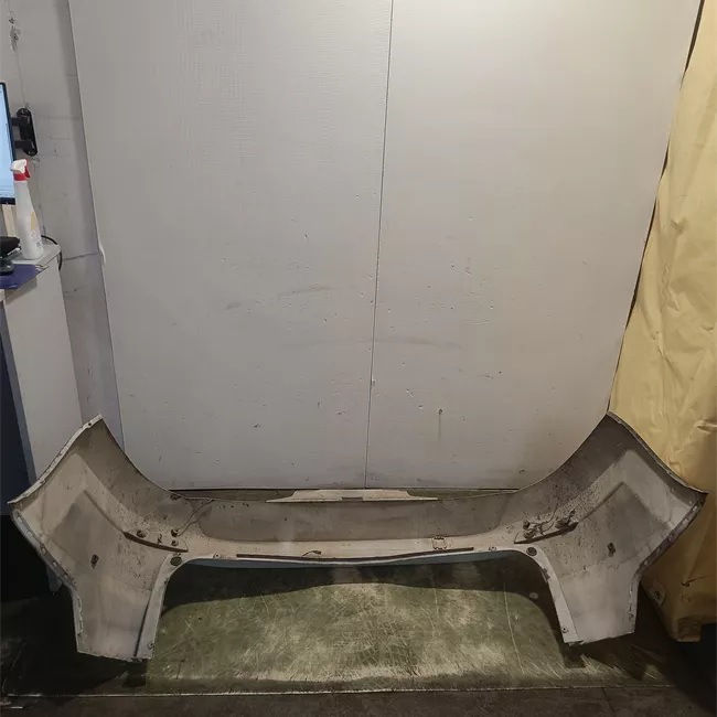 Paraurti posteriore con sensore parcheggio