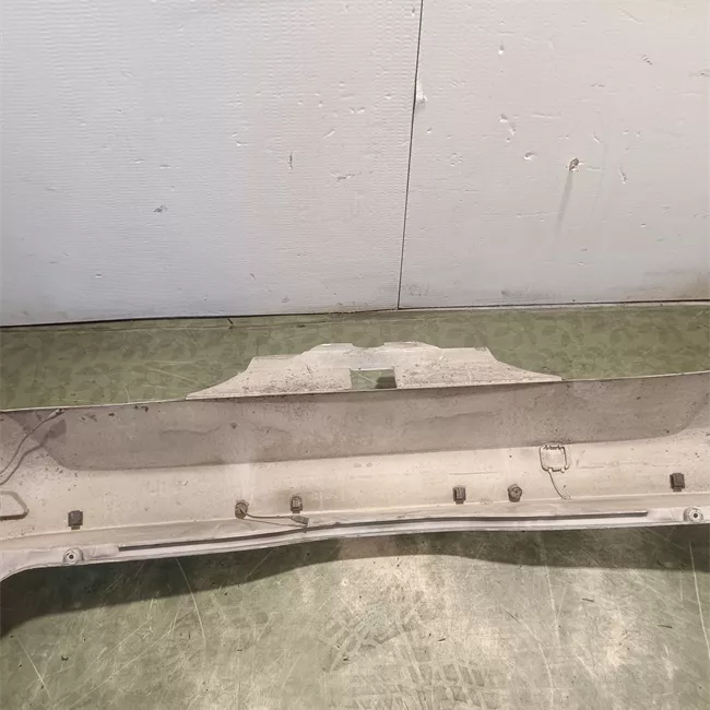 Paraurti posteriore con sensore parcheggio