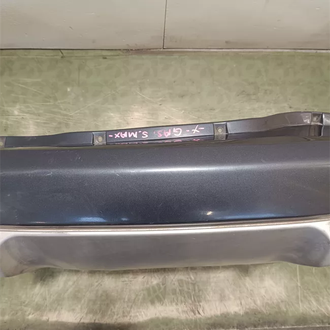 Paraurti posteriore centrale Singolo scarico