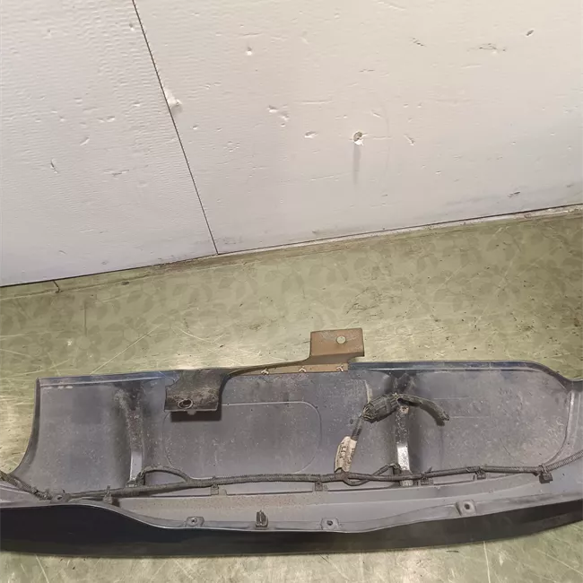 Paraurti posteriore centrale Singolo scarico