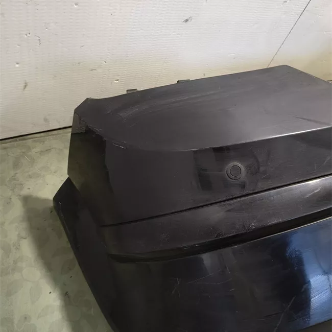 Paraurti posteriore con sensori parcheggio primer