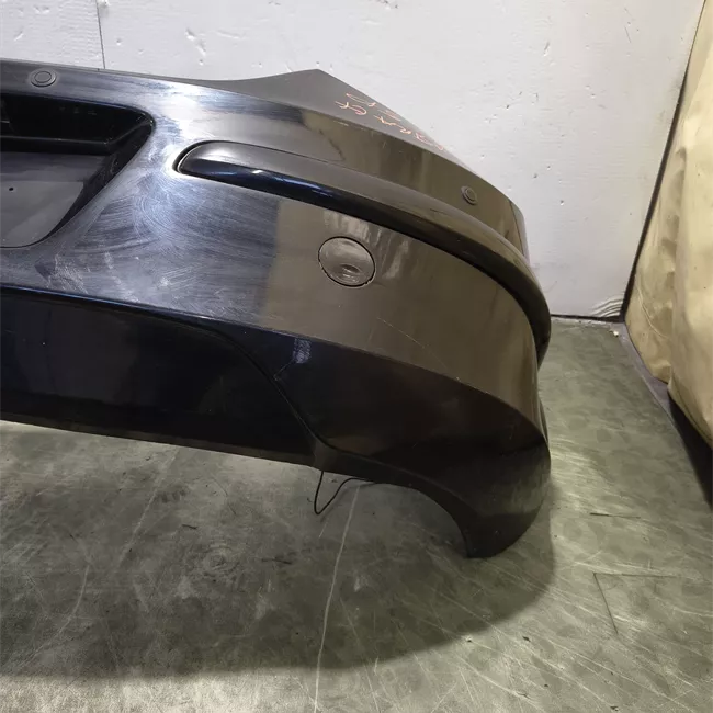 Paraurti posteriore con sensori parcheggio primer