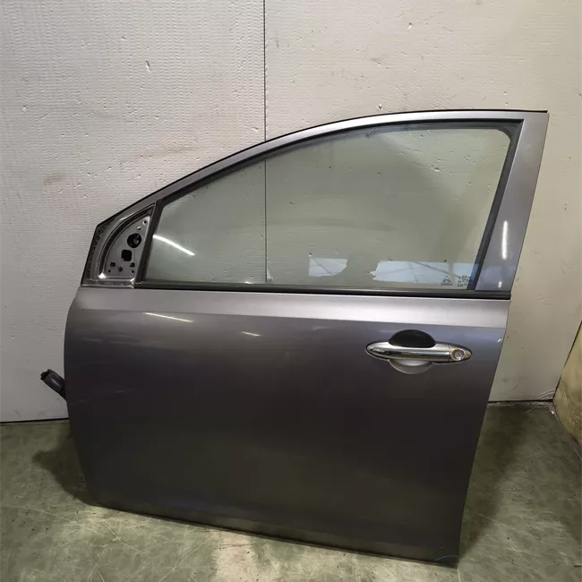 Porta anteriore sinistra