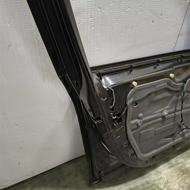 Porta anteriore sinistra