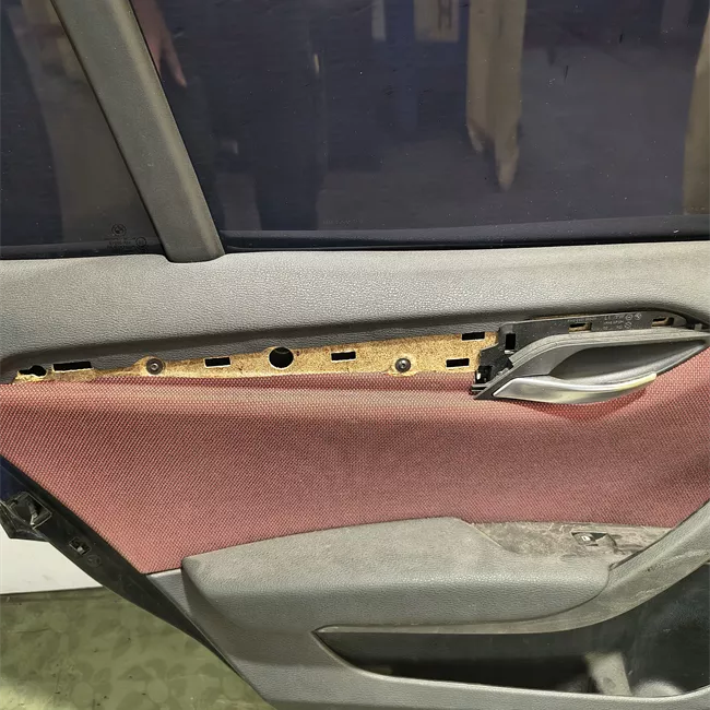 Porta posteriore sinistra