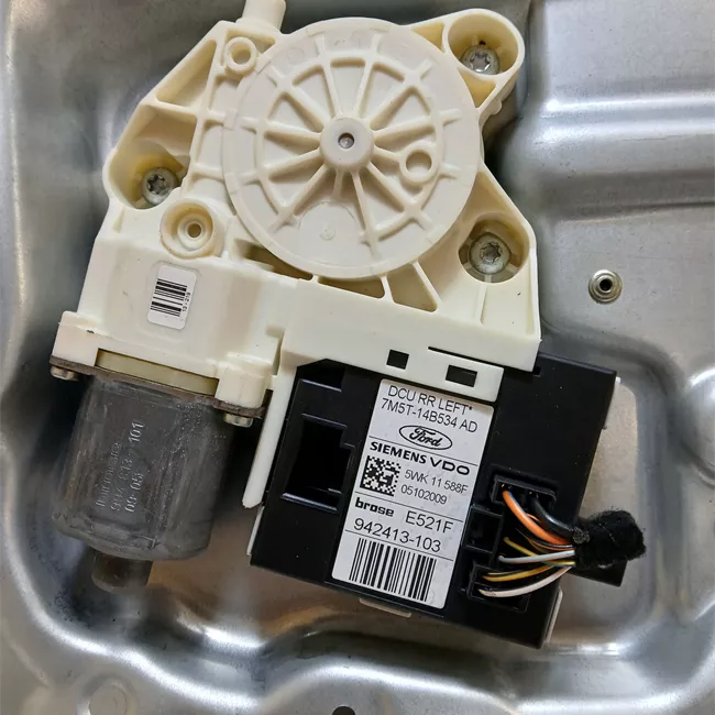 Alzacristallo elettrico porta posteriore sinistro