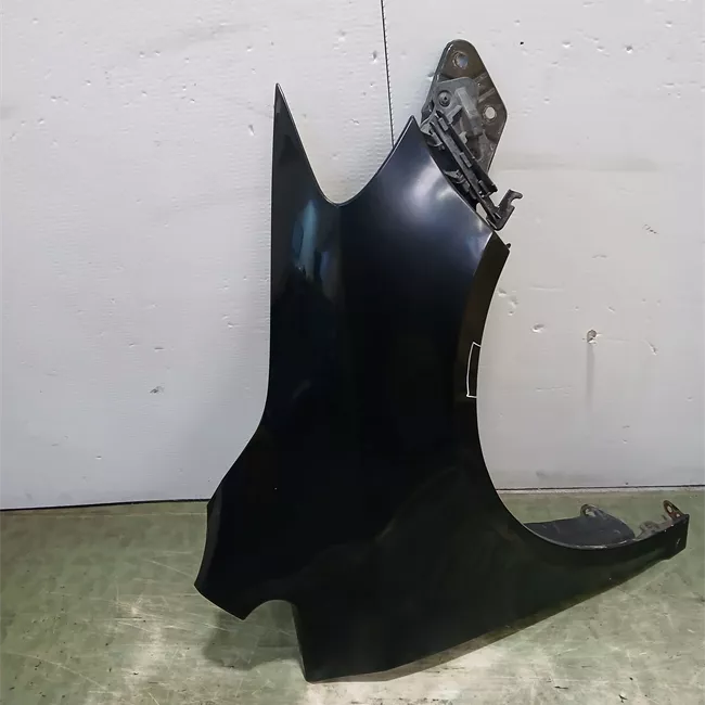 Parafango anteriore destro