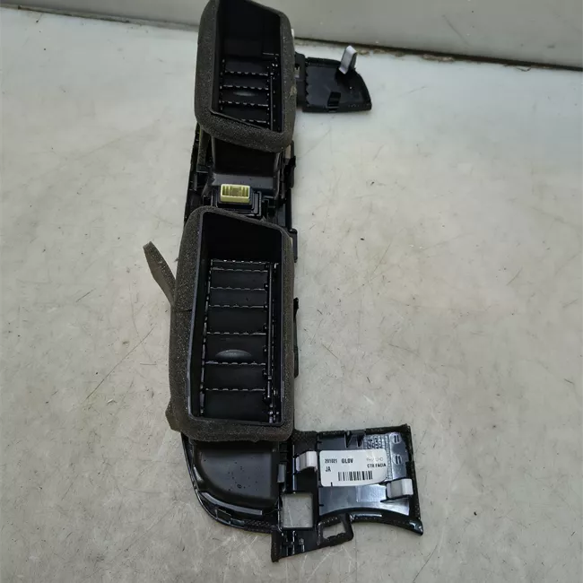 Bocchetta aria centrale cruscotto sinistra