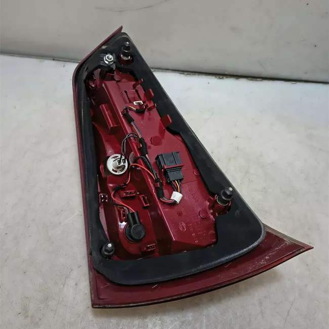 Fanale posteriore sinistro Led