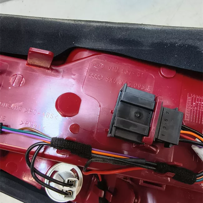 Fanale posteriore sinistro Led