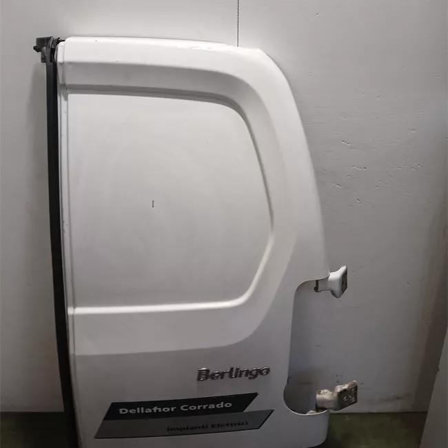 Porta carico posteriore a battente destra Lamierata