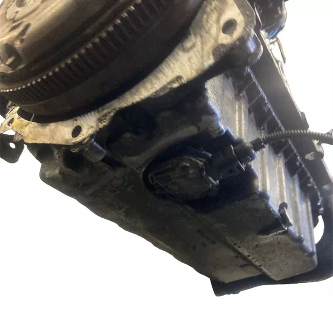 Motore semicompleto rotazionale