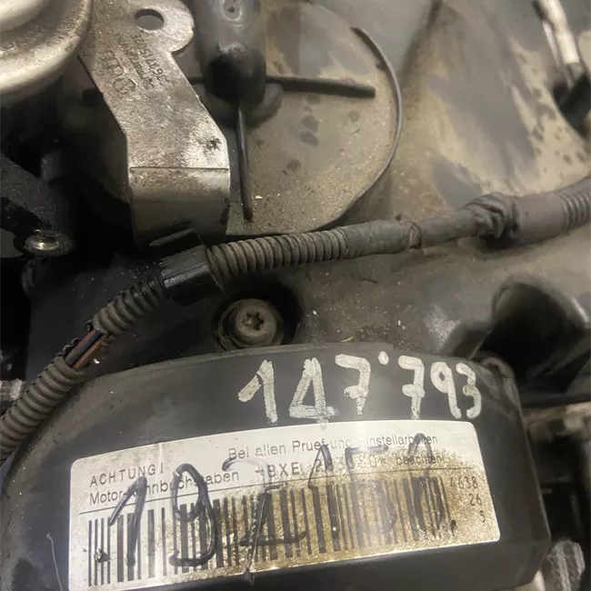 Motore semicompleto rotazionale