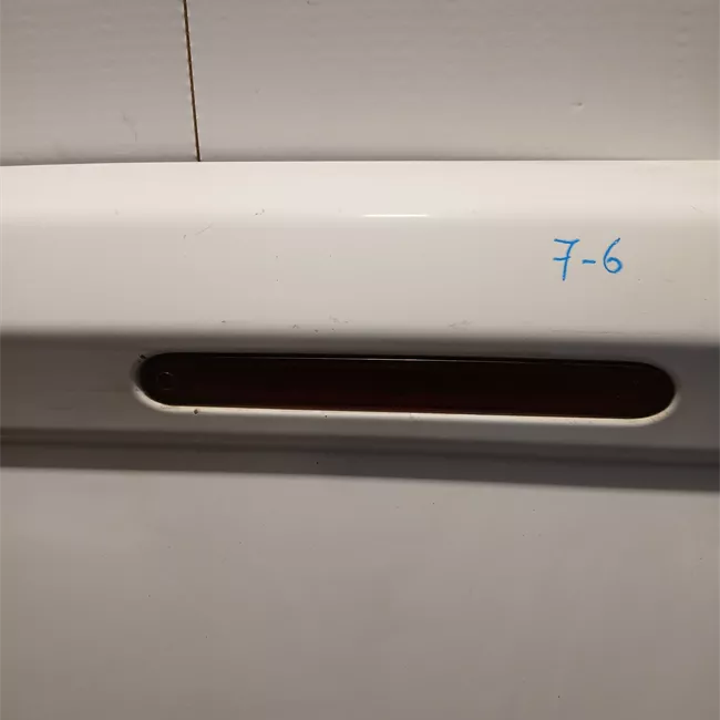 Porta carico posteriore a battente sinistra Lamierata