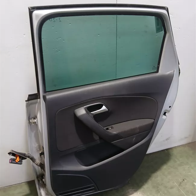 Porta posteriore destra