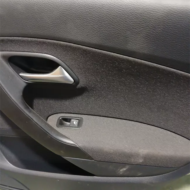 Porta posteriore destra