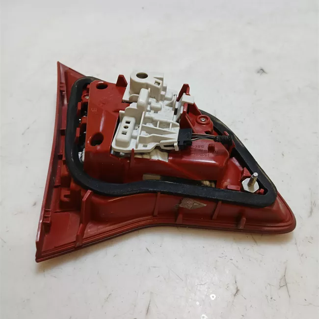 Fanale posteriore parte interno destro