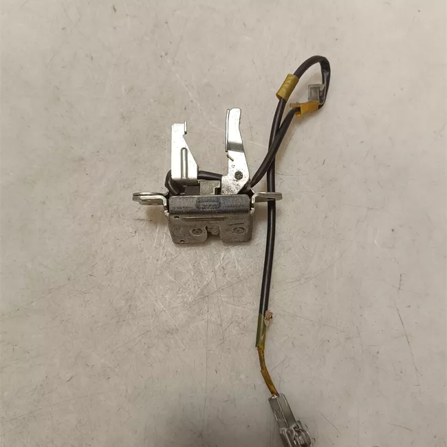 Serratura portello posteriore 01-99>12-02<