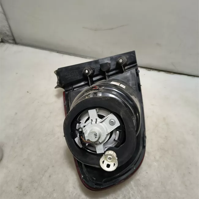 Fanale posteriore destro Nero