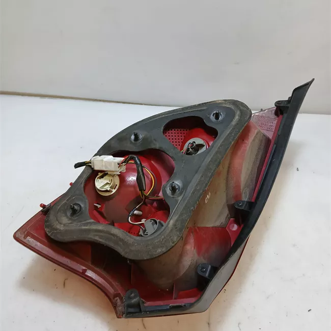 Fanale posteriore sinistro