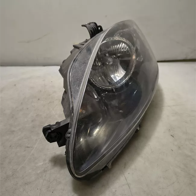 Proiettore sinistro Direzionale