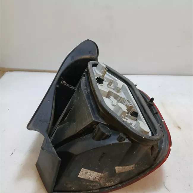 Fanale posteriore sinistro