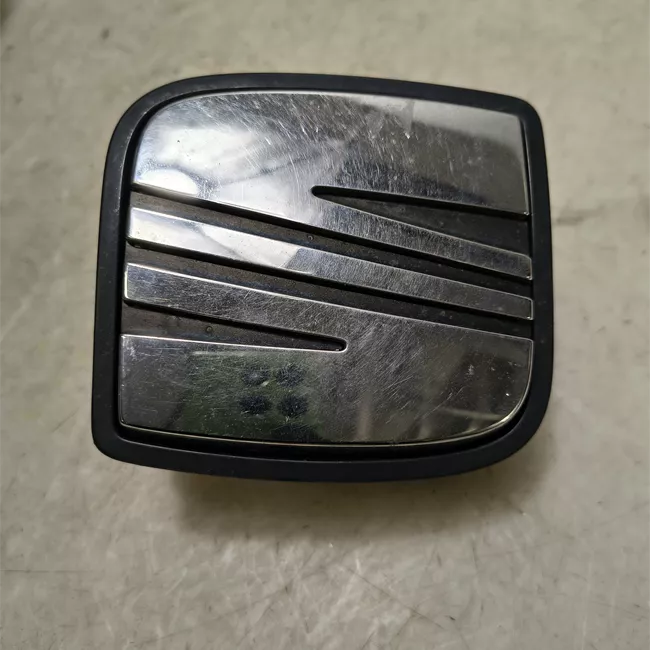 Maniglia portello posteriore con stemma posteriore