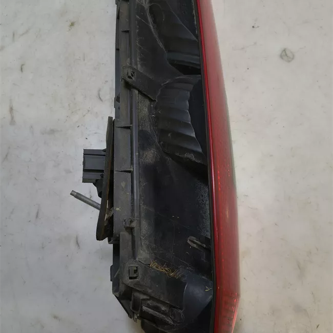 Fanale posteriore sinistro