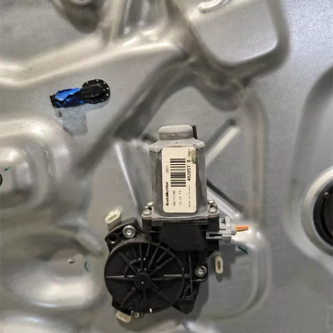 Alzacristallo elettrico porta anteriore sinistro