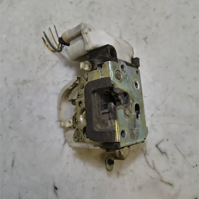 Serratura porta anteriore sinistra