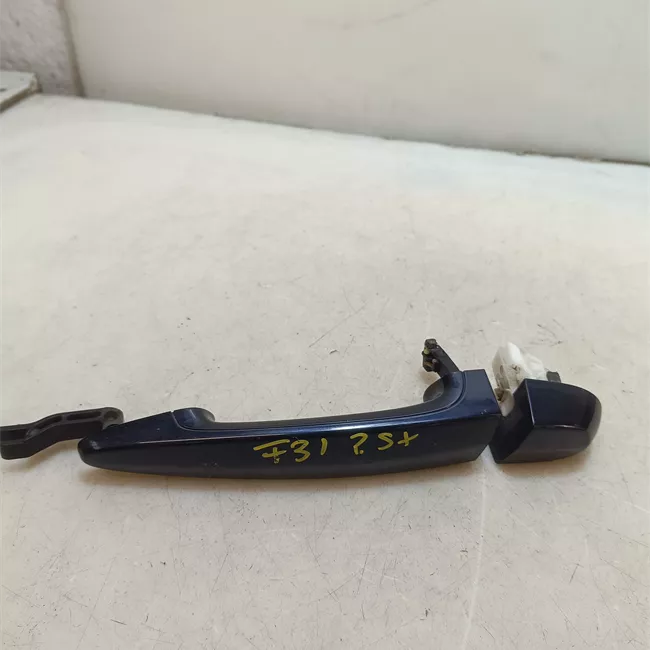 Maniglia porta posteriore sinistra primer