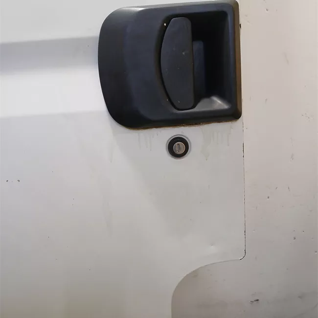 Porta anteriore sinistra